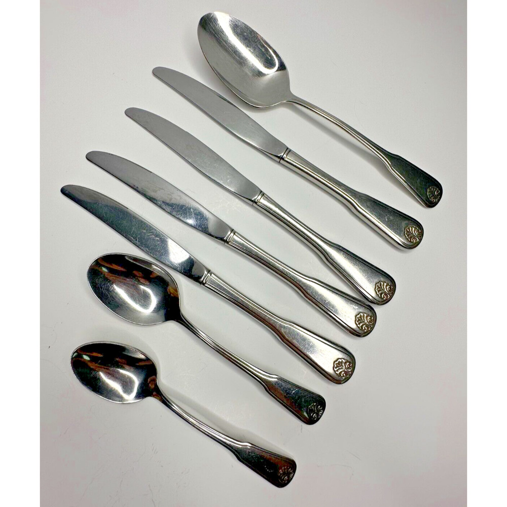 WM A Rogers Deluxe Fiddle Shell‎ Stainless Flatware Replacement 7 PC Knife Spoon